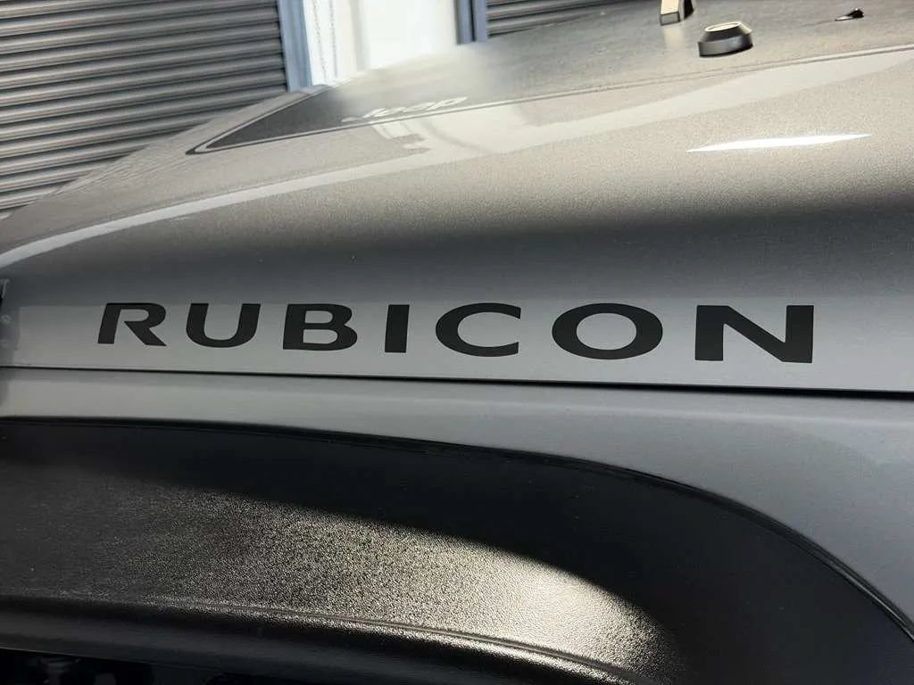 Used 2015 Jeep Wrangler Rubicon w/ Power Convenience Group AWD/4WD image 12