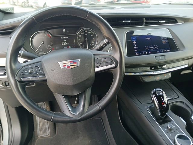 Used 2023 Cadillac XT4 Premium Luxury image 21