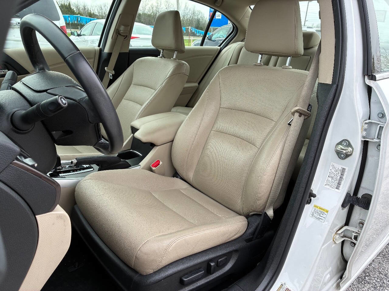 Used 2015 Honda Accord EX-L image 17
