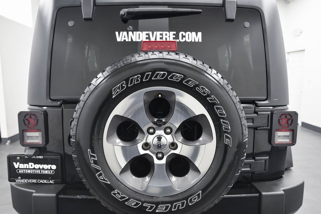 Used 2018 Jeep Wrangler Unlimited Sahara image 6