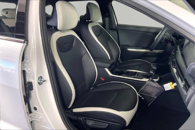 New 2026 Kia K4 GT-Line Turbo FWD image 11
