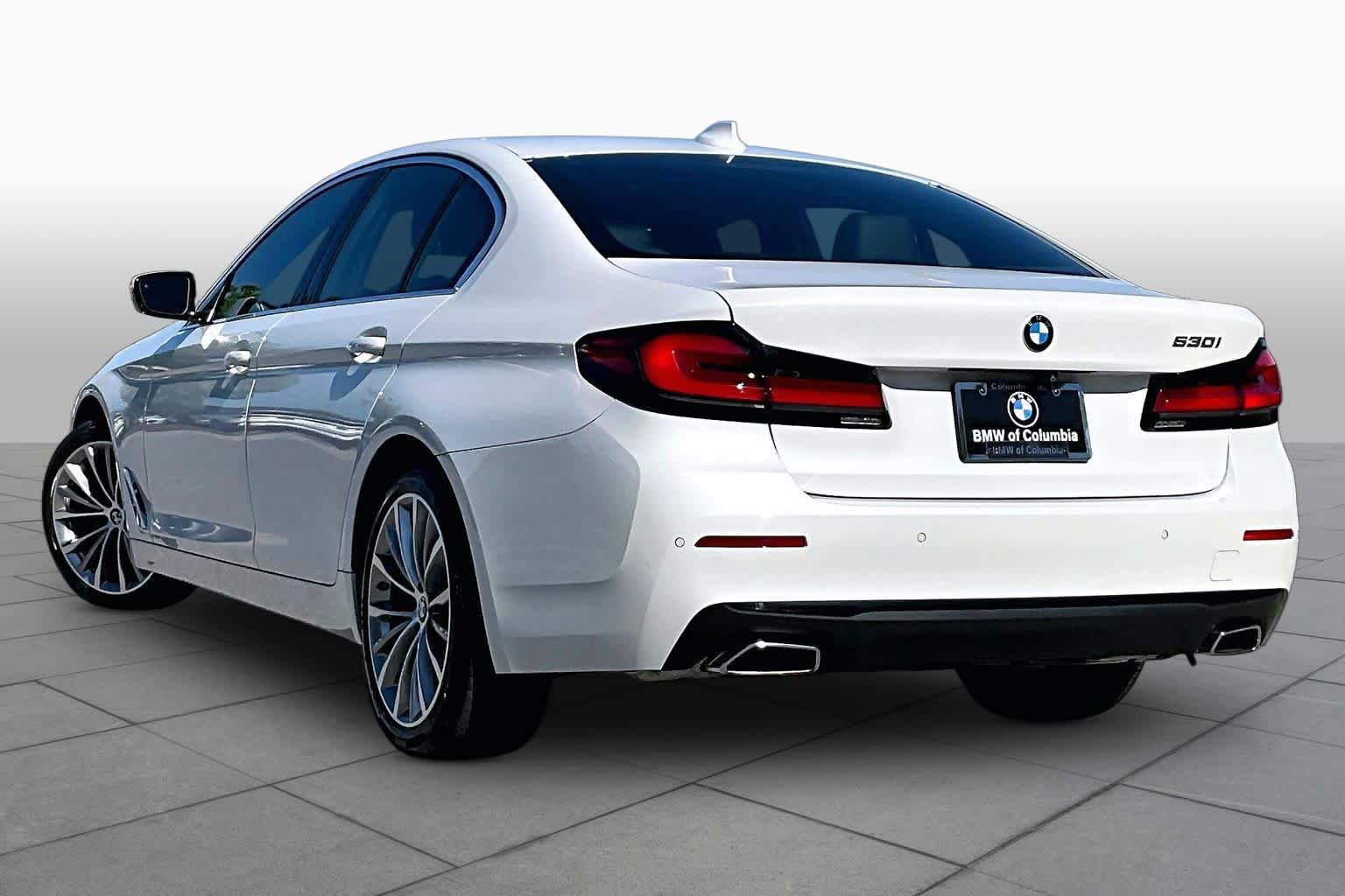 Used 2023 BMW 530i w/ Premium Package RWD image 11