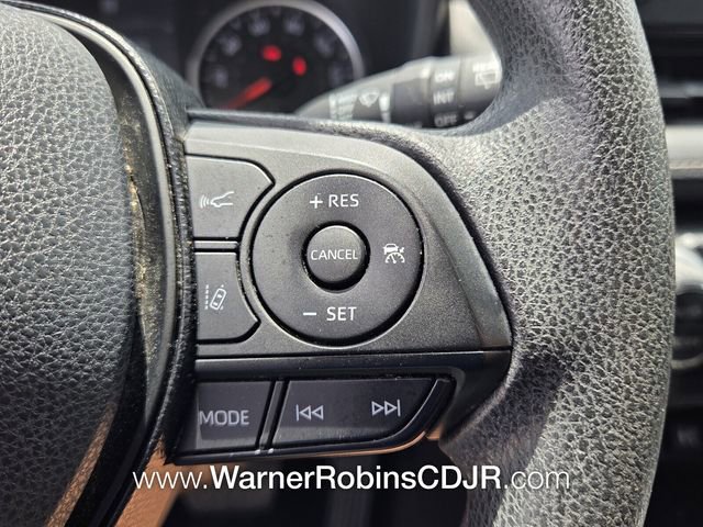 Used 2019 Toyota RAV4 XLE FWD image 28