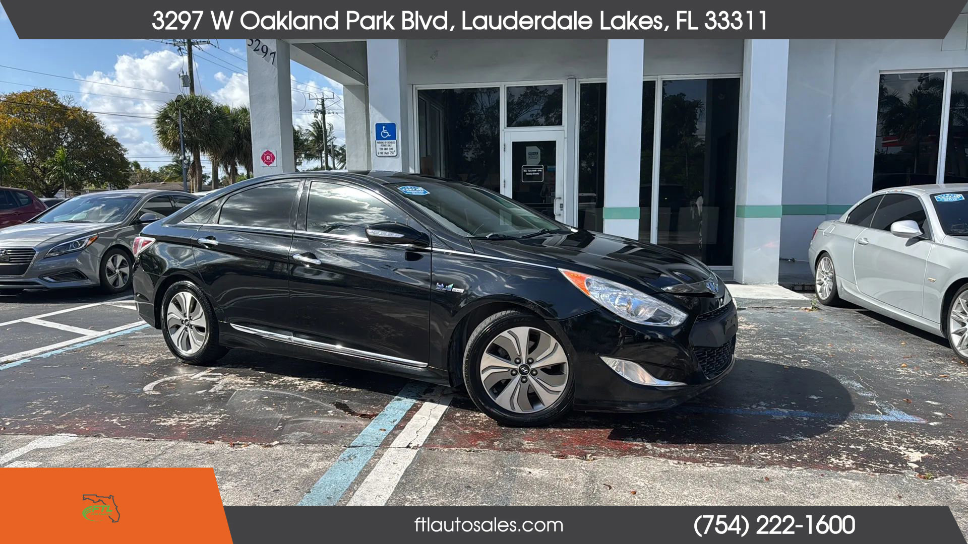 Used 2014 Hyundai Sonata Limited w/ Panoramic Sunroof Package 02 image 2