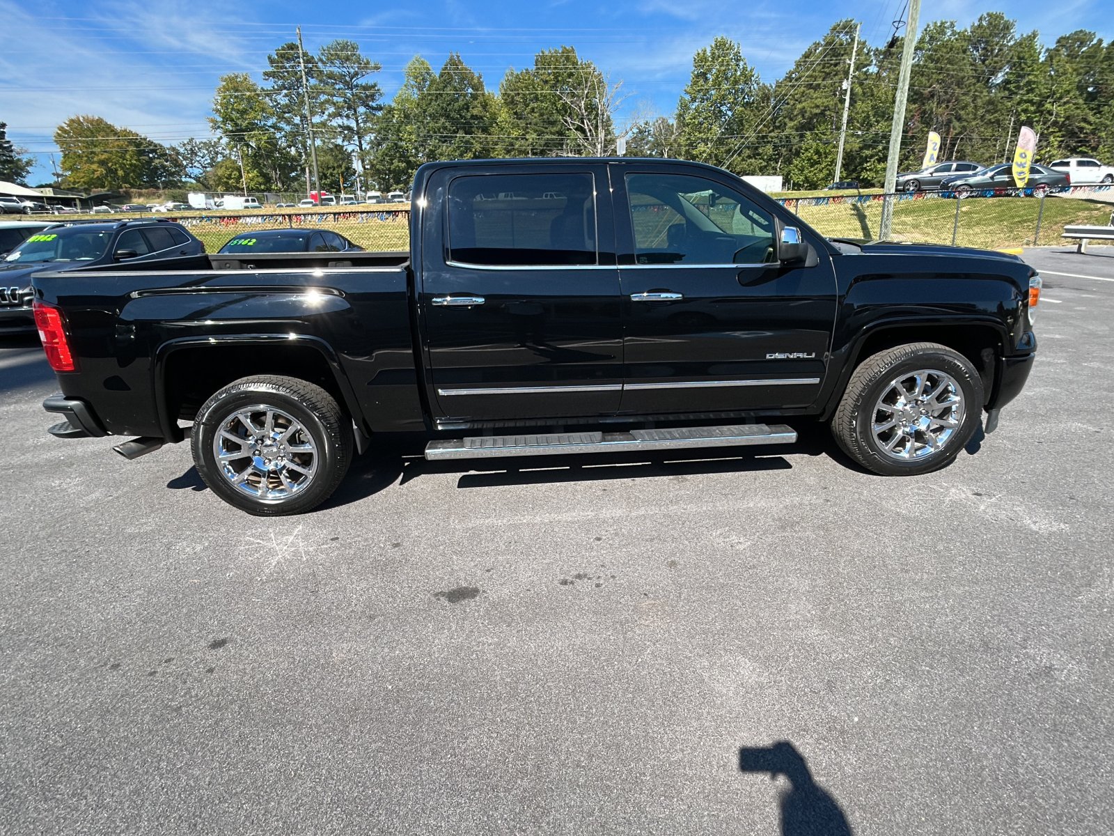 Used 2015 GMC Sierra 1500 Denali w/ Driver Alert Package RWD image 6