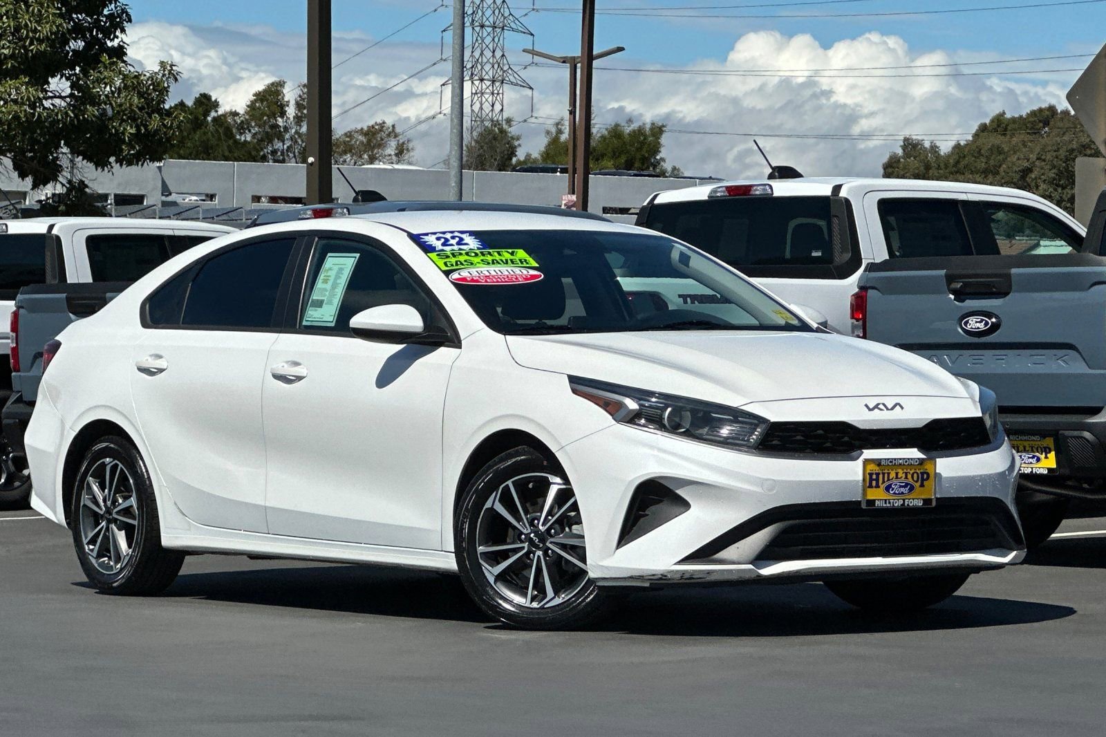 Used 2022 Kia Forte LXS image 2