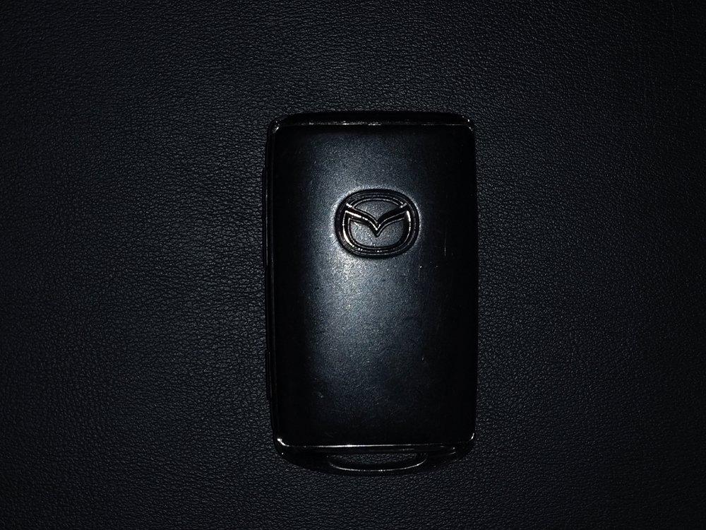 Used 2022 MAZDA MAZDA3 s image 32