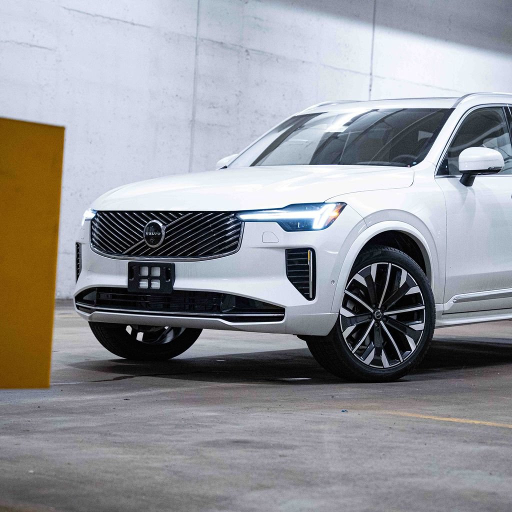 New 2026 Volvo XC90 B6 Ultra w/ Protection Package Premier AWD/4WD image 2
