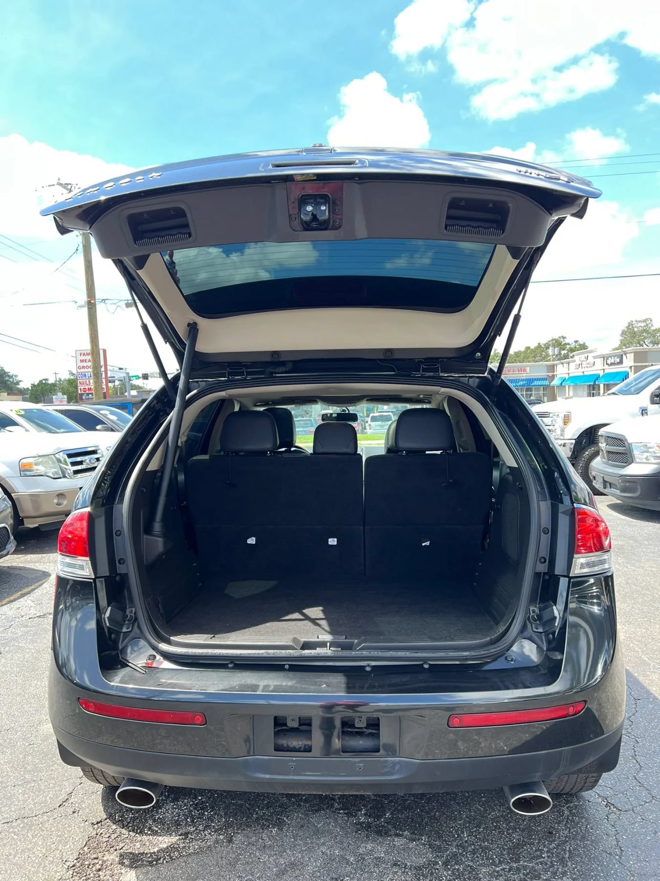 Used 2013 Lincoln MKX FWD w/ Wood Pkg image 17