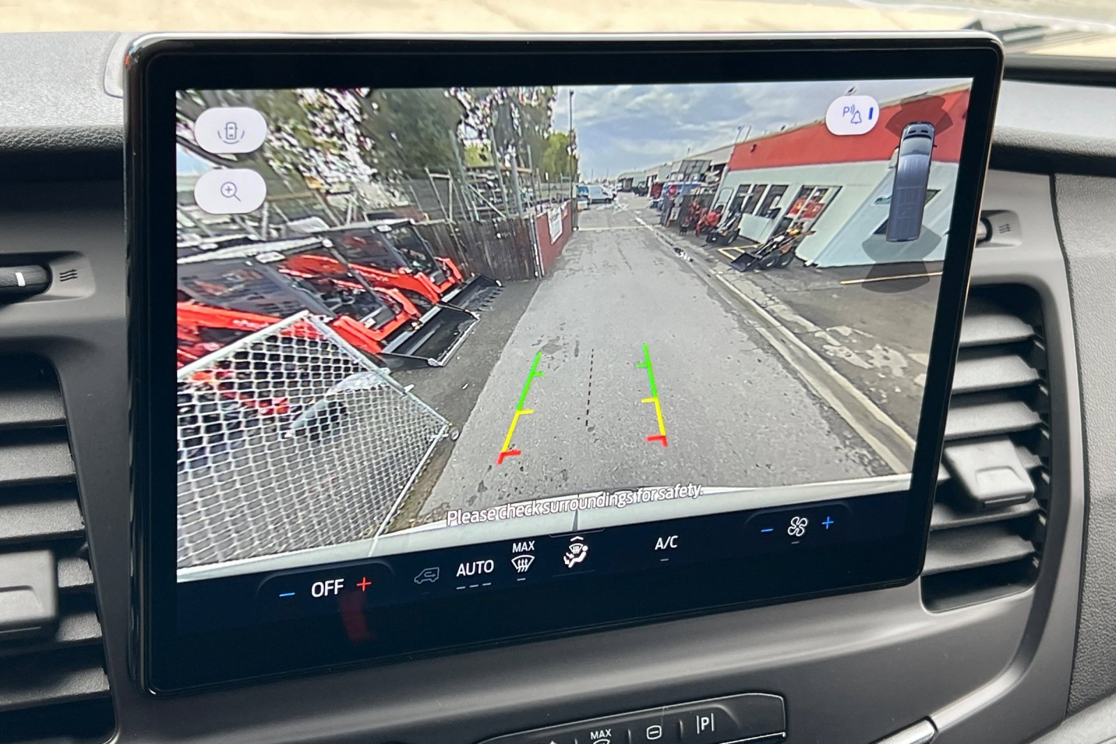 New 2026 Ford E-Transit 148 Medium Roof w/ Load Area Protection Package image 19