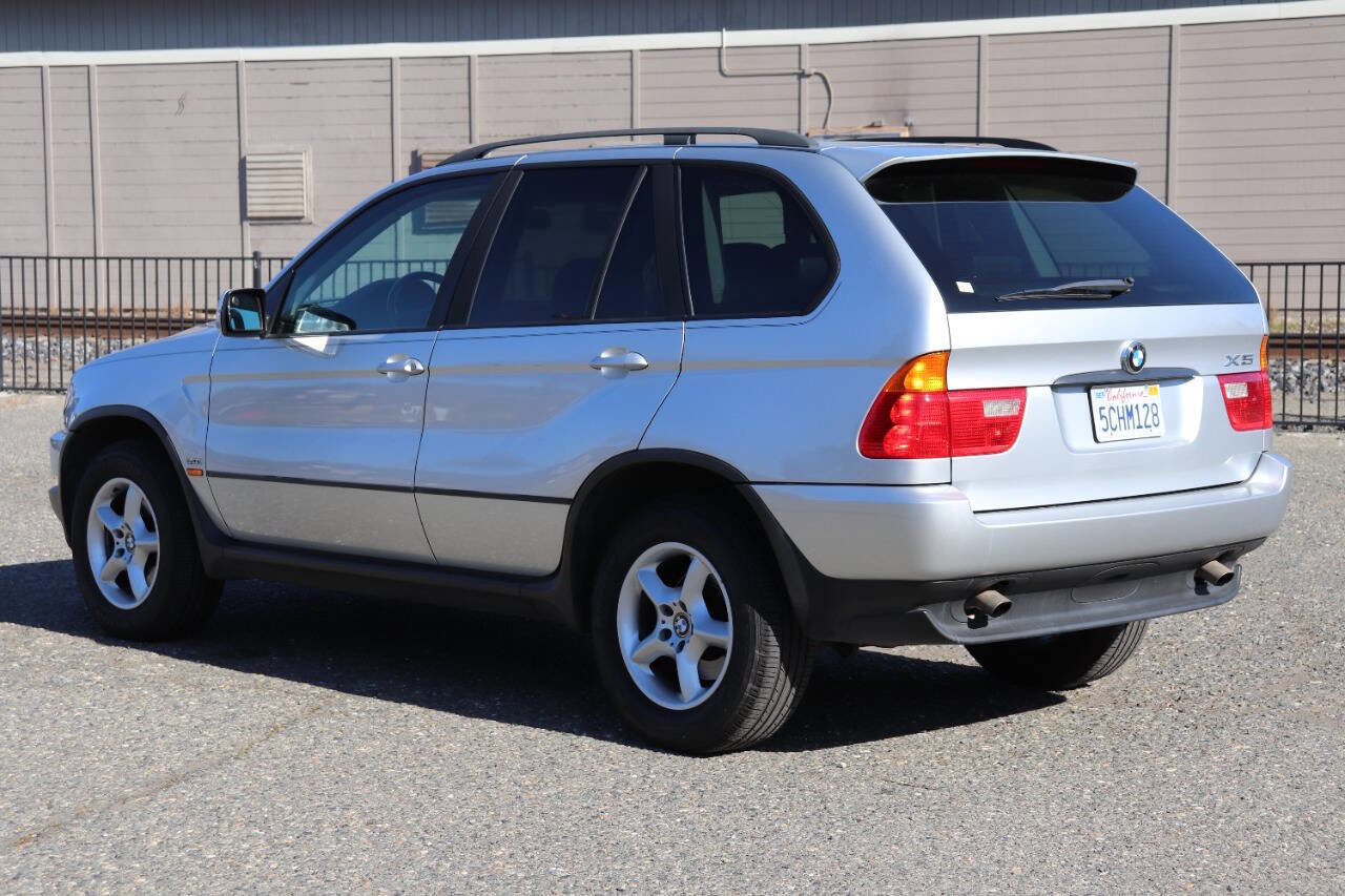 Used 2002 BMW X5 3.0i image 6