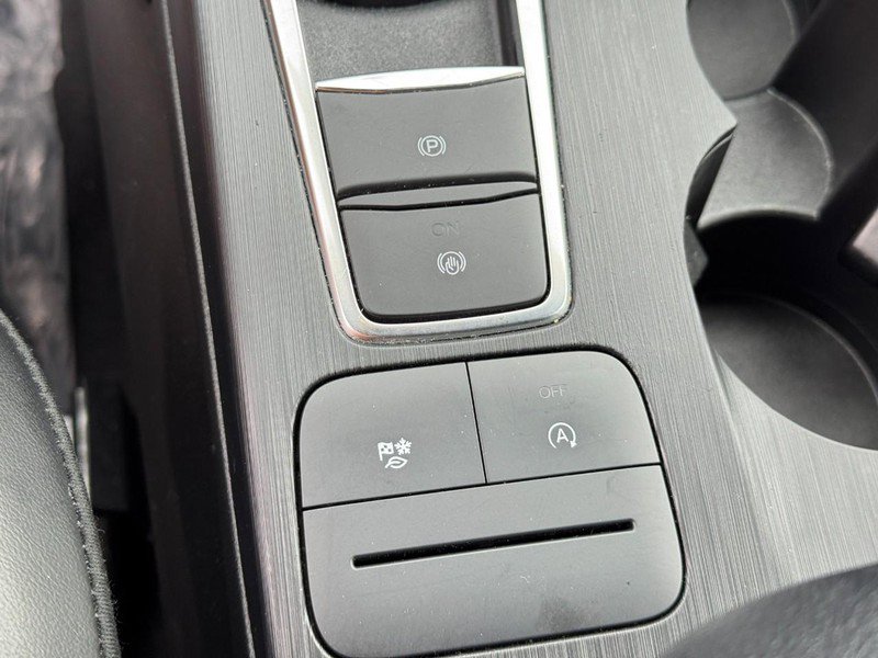 Used 2025 Ford Escape ST-Line image 22