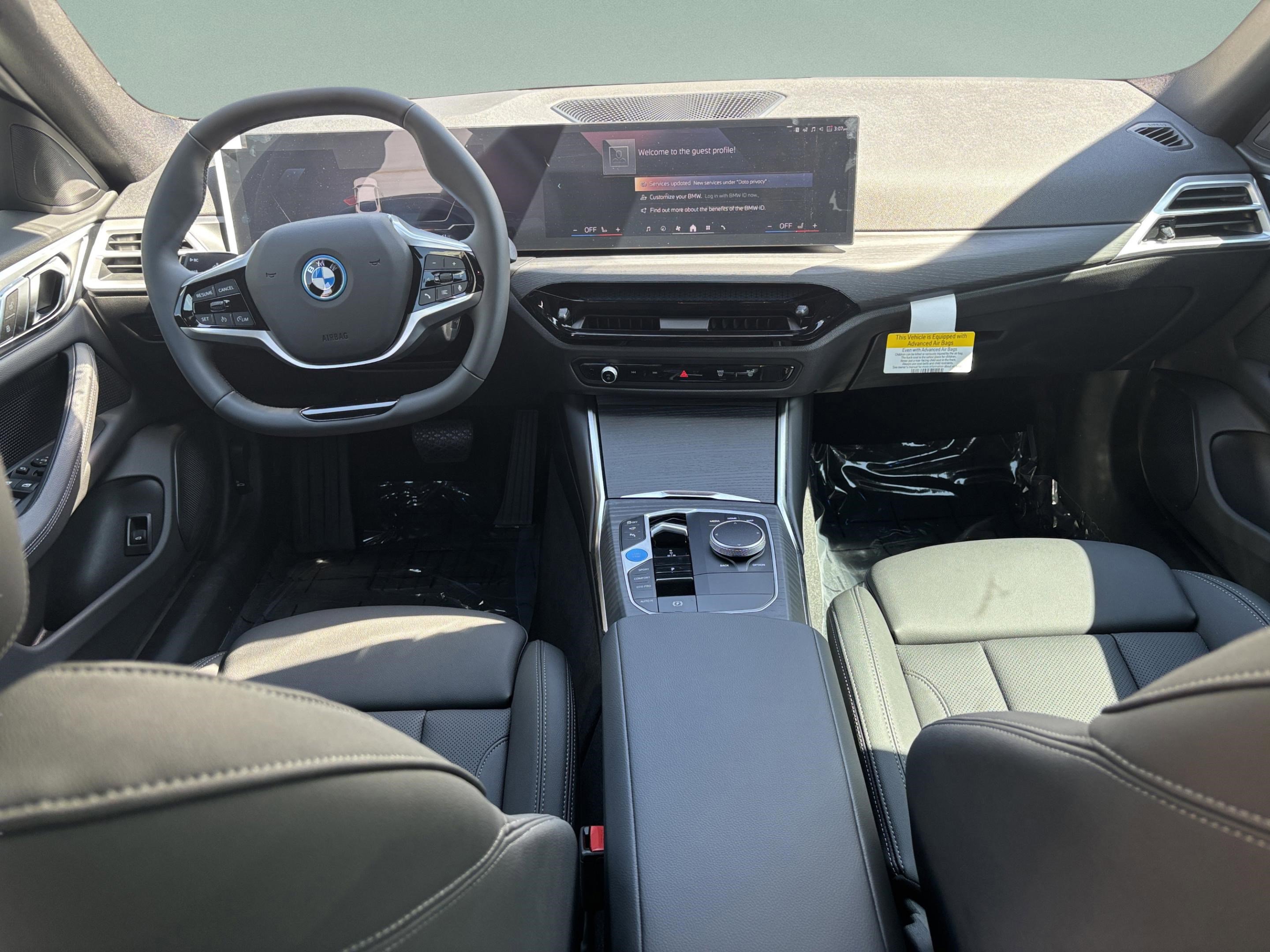 New 2026 BMW i4 eDrive40 w/ Parking Assistance Package RWD image 7
