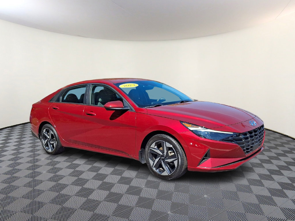Used 2023 Hyundai Elantra SEL w/ Convenience Package