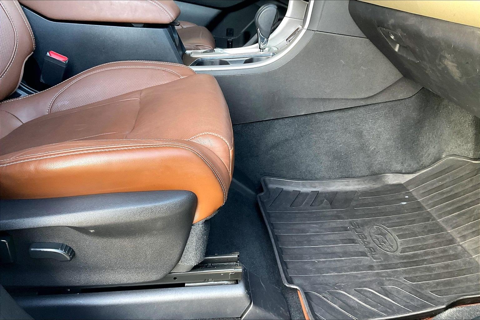 Used 2020 Subaru Ascent Touring w/ Popular Package #3 image 23