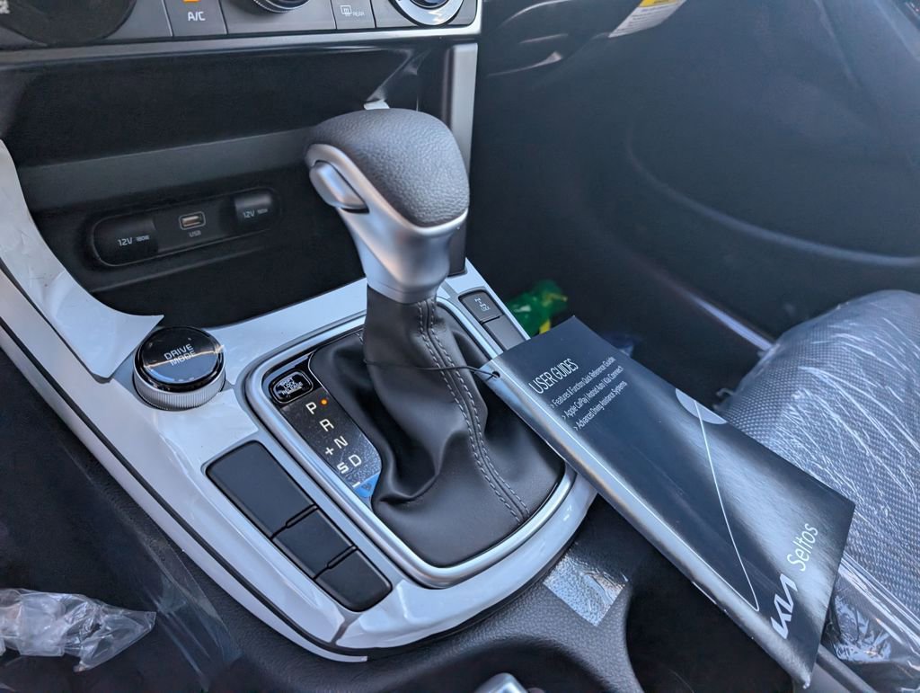 New 2026 Kia Seltos LX image 22