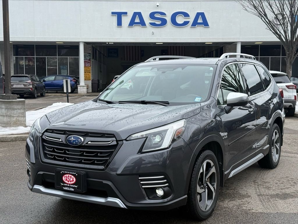 Used 2022 Subaru Forester Touring image 1