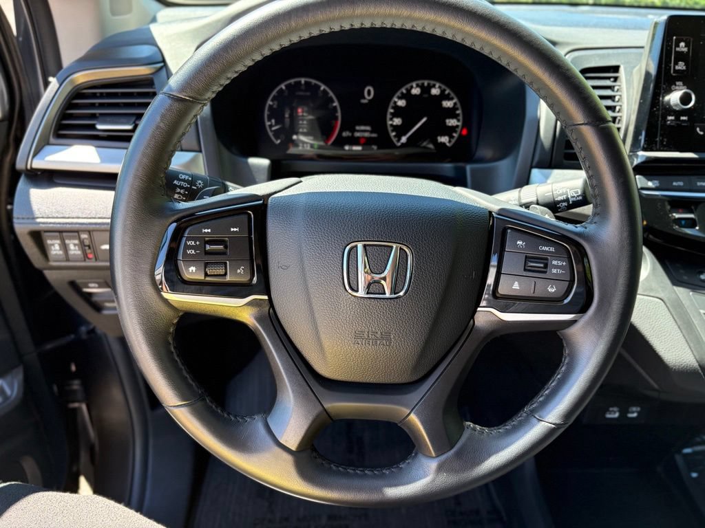 Used 2025 Honda Odyssey EX-L image 17