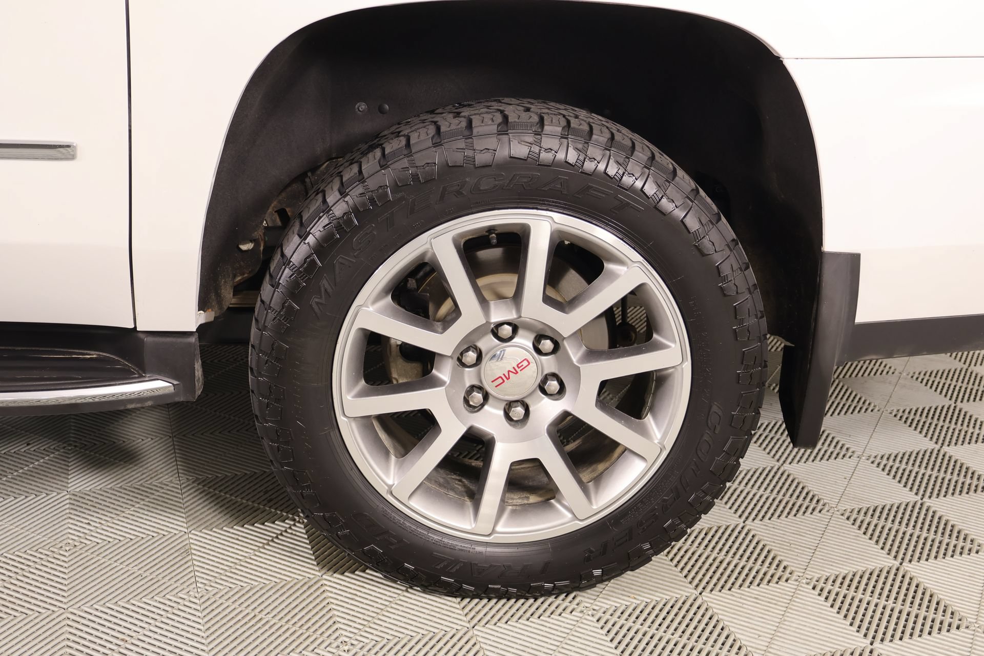 Used 2020 GMC Yukon XL Denali AWD/4WD image 22