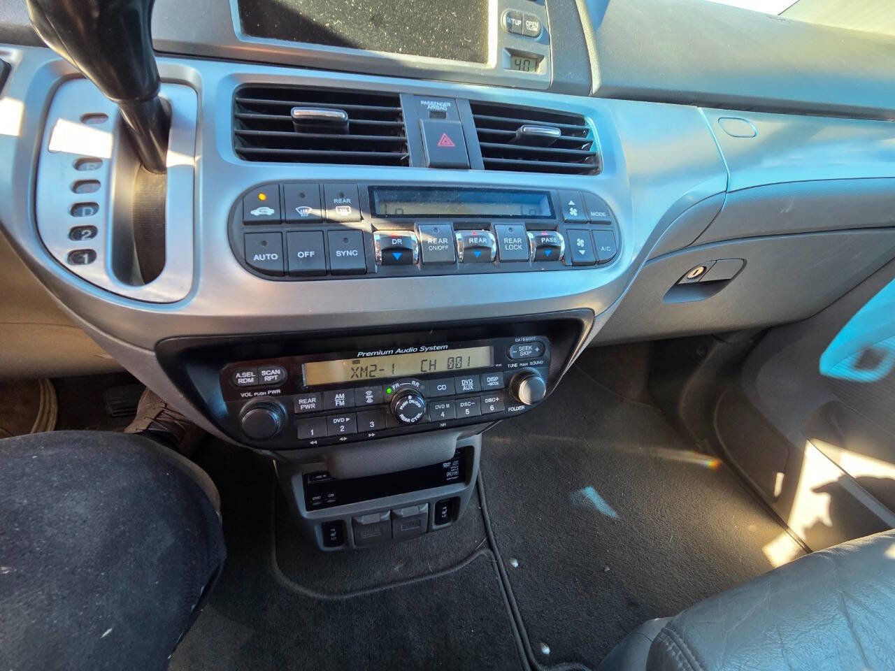 Used 2010 Honda Odyssey Touring image 9