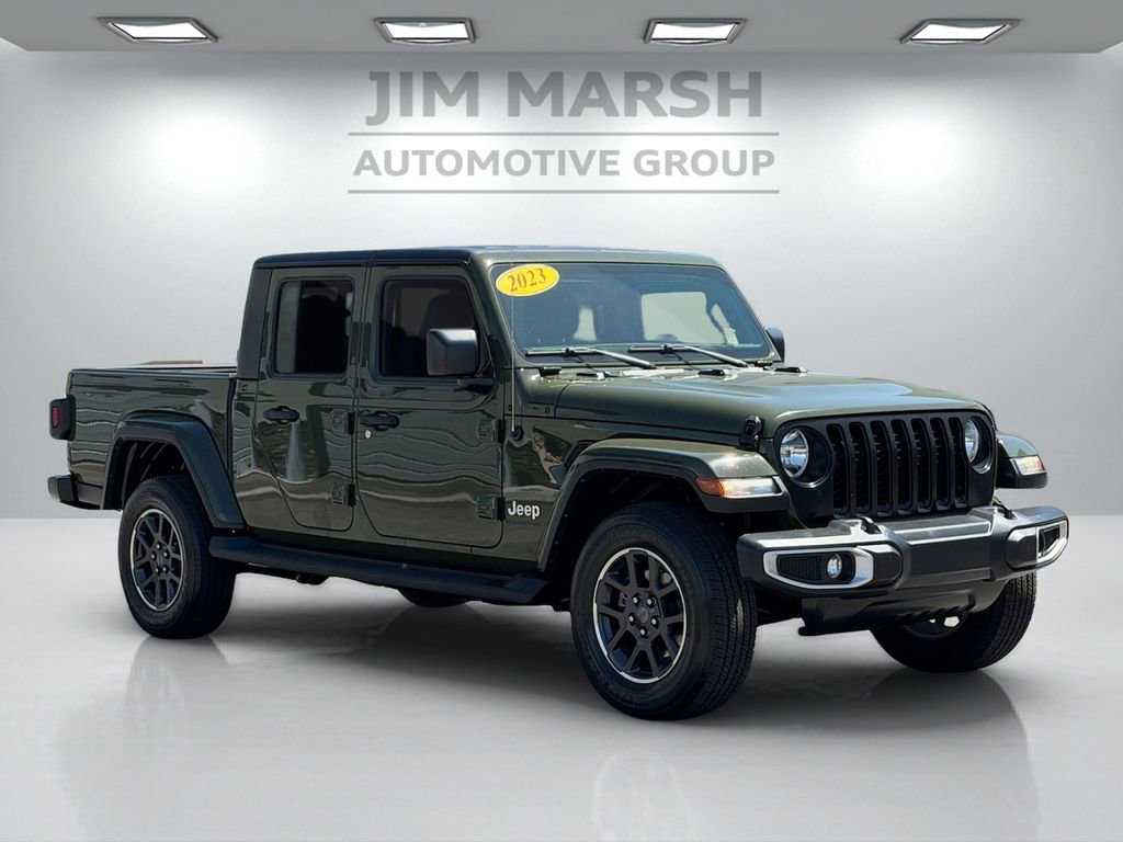 Certified 2023 Jeep Gladiator Overland w/ Cold Weather Group AWD/4WD image 8