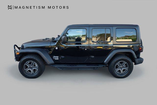 Used 2018 Jeep Wrangler Unlimited Sport S AWD/4WD image 3