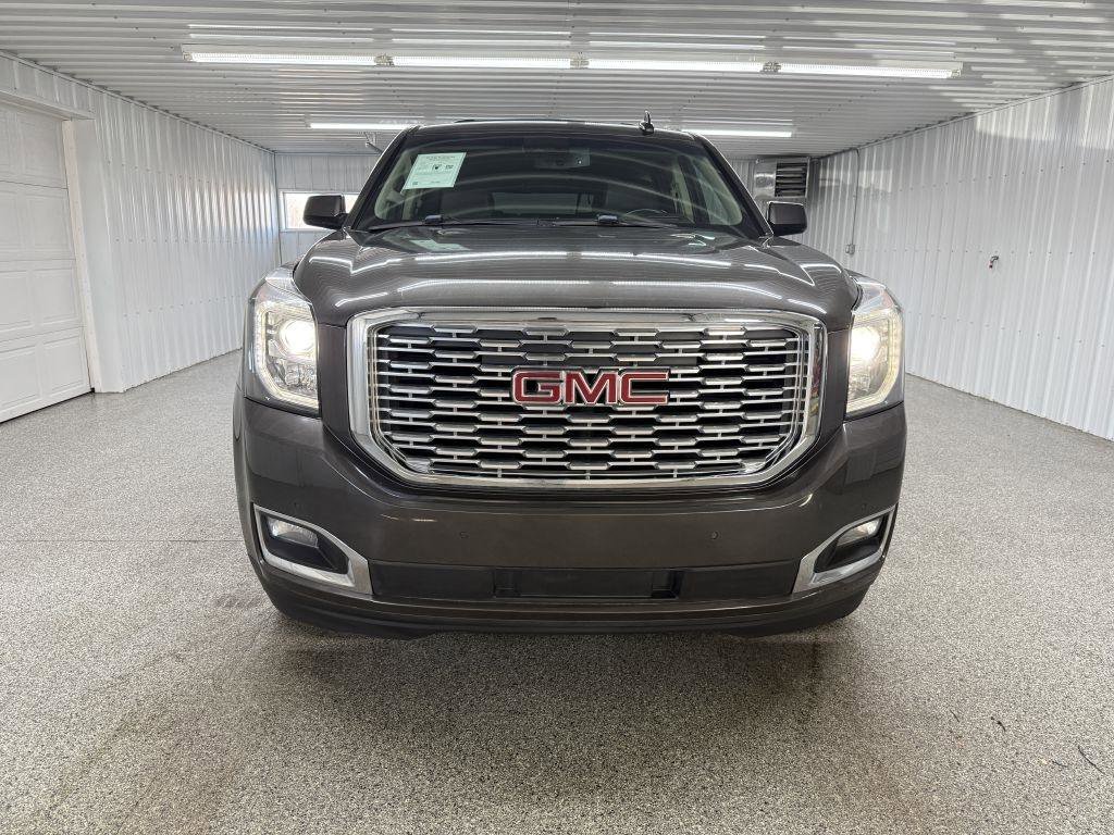 Used 2019 GMC Yukon XL Denali w/ Denali Ultimate Package image 2