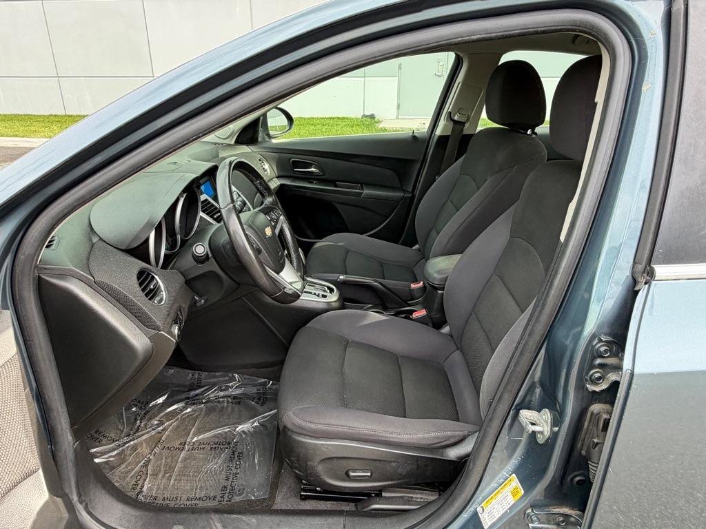 Used 2012 Chevrolet Cruze LT FWD image 24