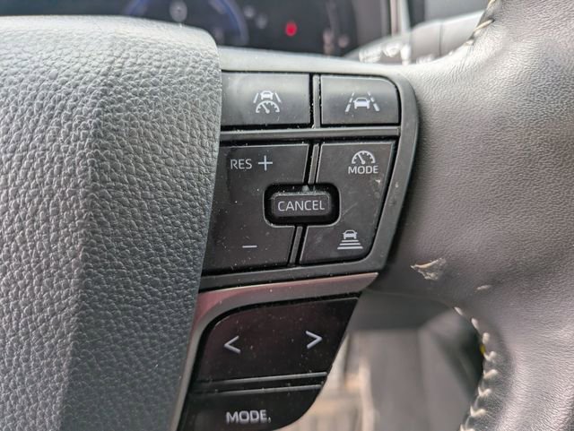 Used 2025 Toyota Camry SE w/ Convenience Package AWD/4WD image 10