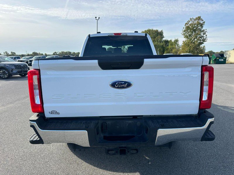 Used 2024 Ford F250 XLT w/ FX4 Off-Road Package image 4