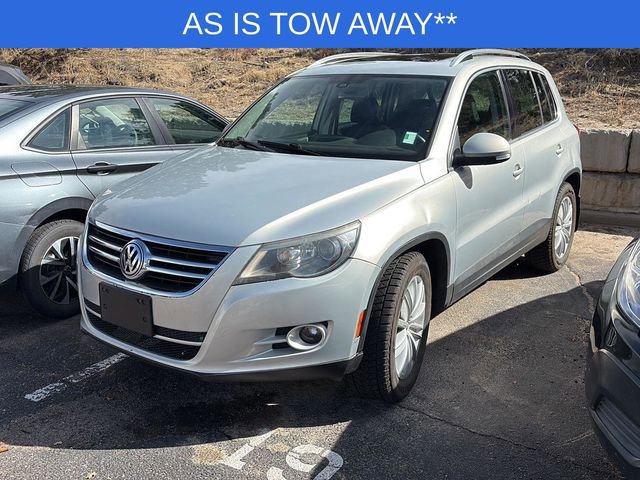 Used 2010 Volkswagen Tiguan SEL image 1