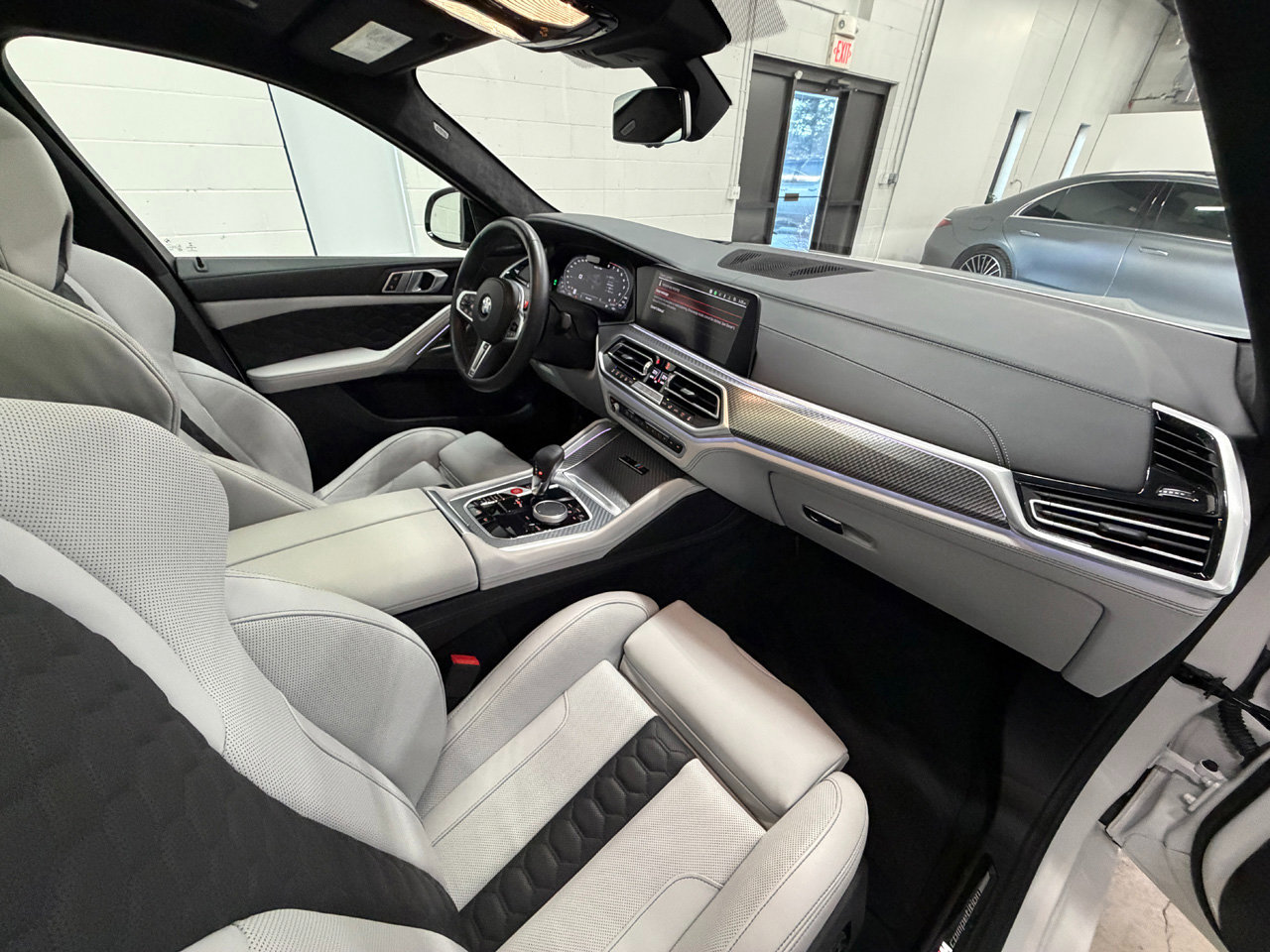 Used 2023 BMW X6 M Competition image 22