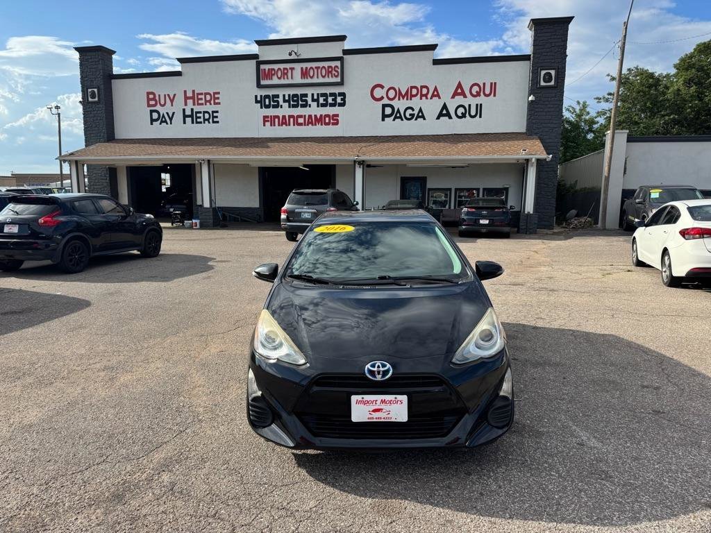 Used 2016 Toyota Prius C Two FWD image 2