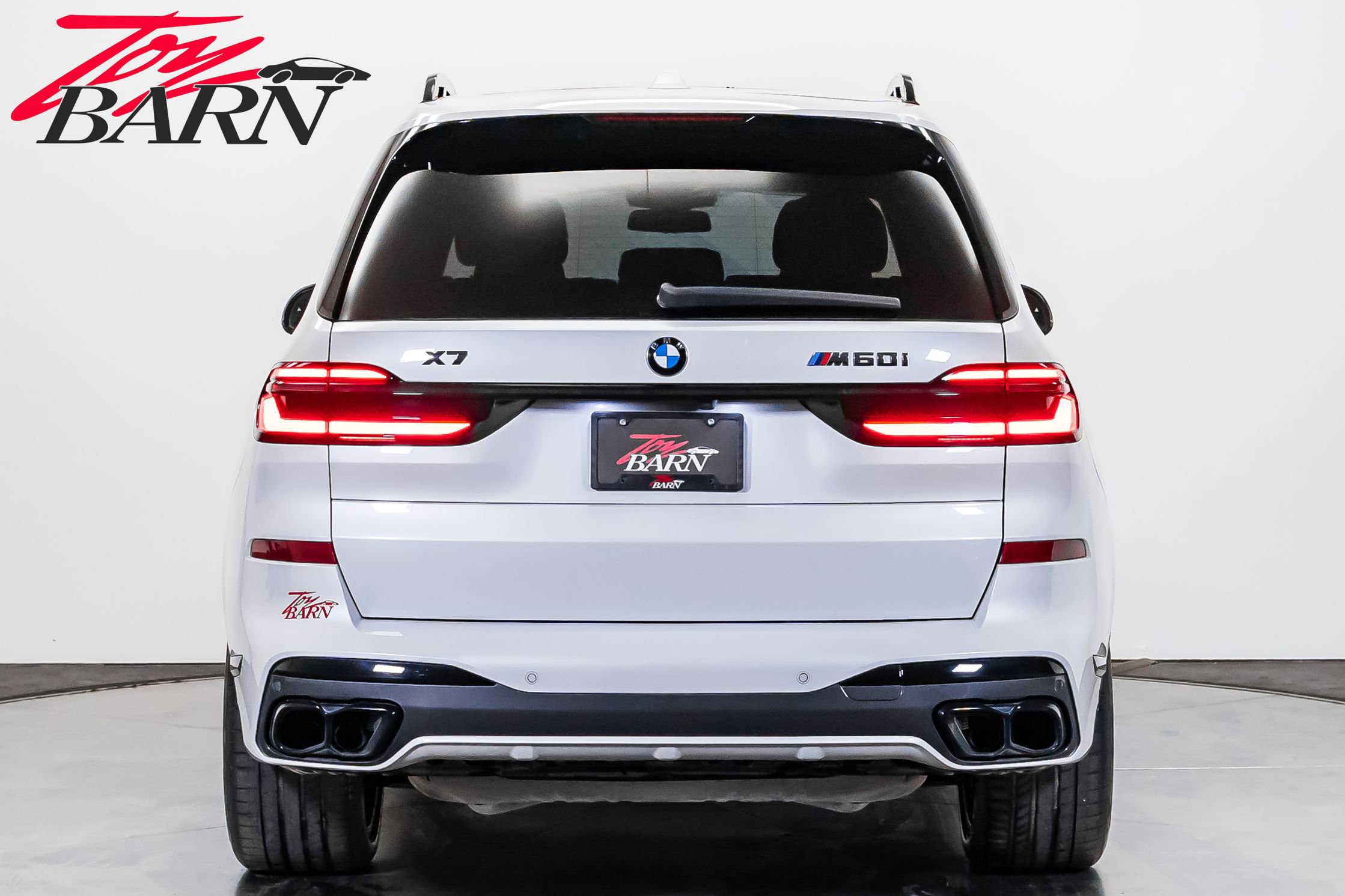 Used 2024 BMW X7 M60i w/ Executive Package image 4