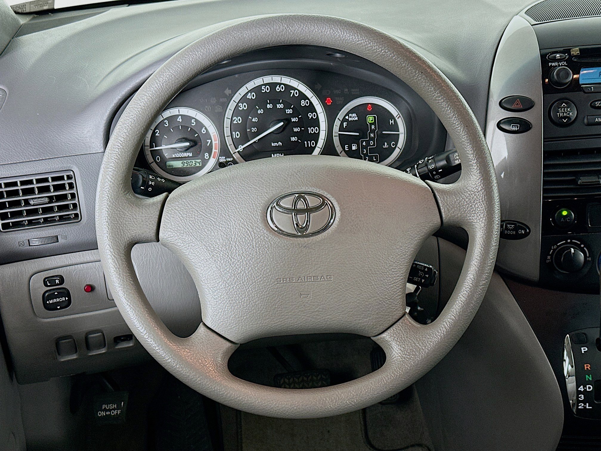 Used 2009 Toyota Sienna CE FWD image 18