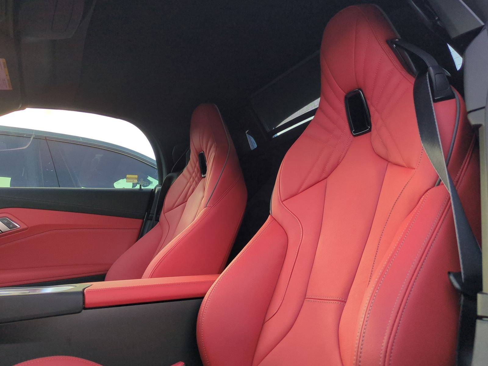 Used 2026 BMW Z4 M40i w/ Shadowloine Package image 16