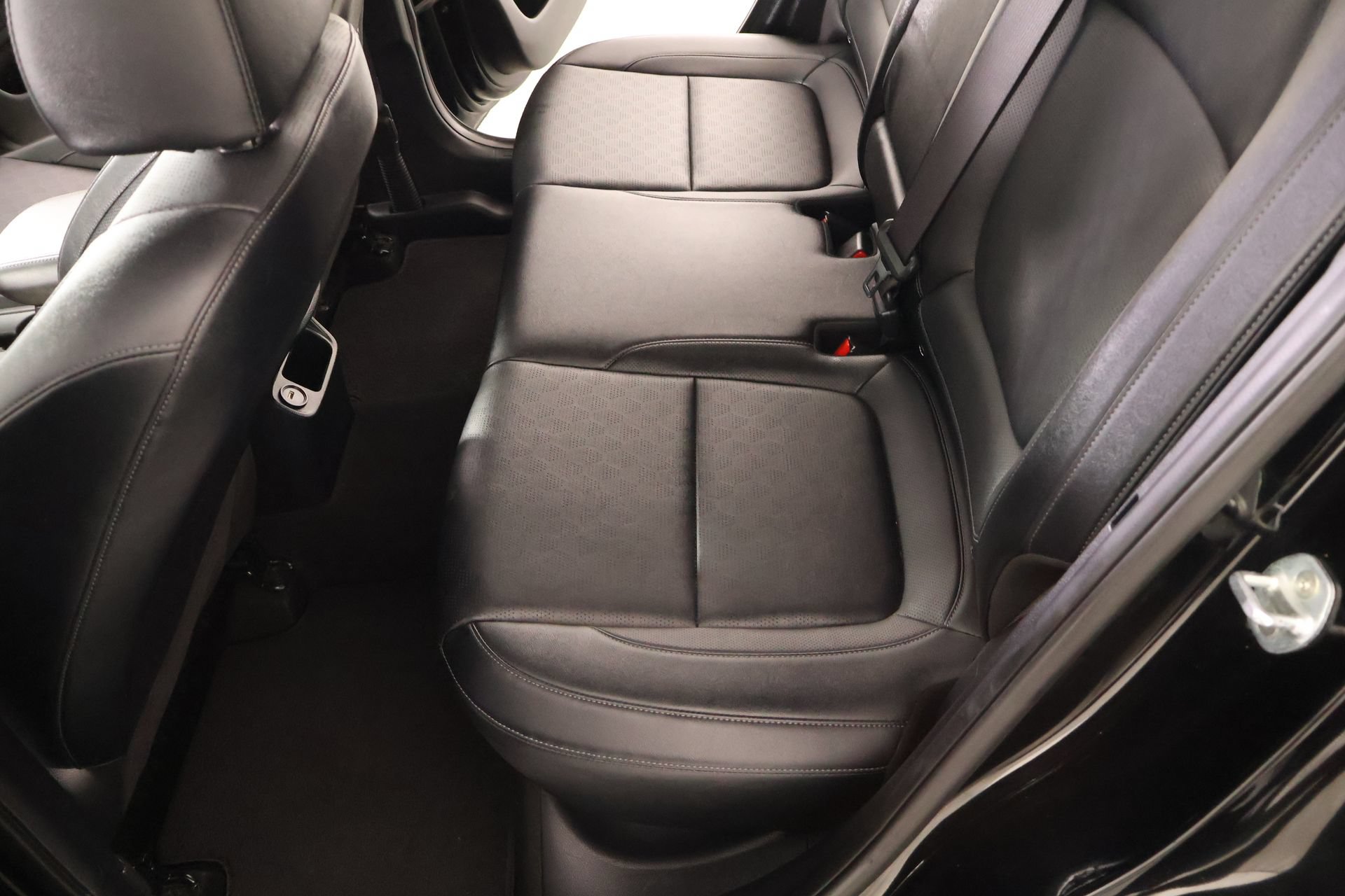 Used 2021 Kia Seltos SX w/ SX Sunroof Package AWD/4WD image 12