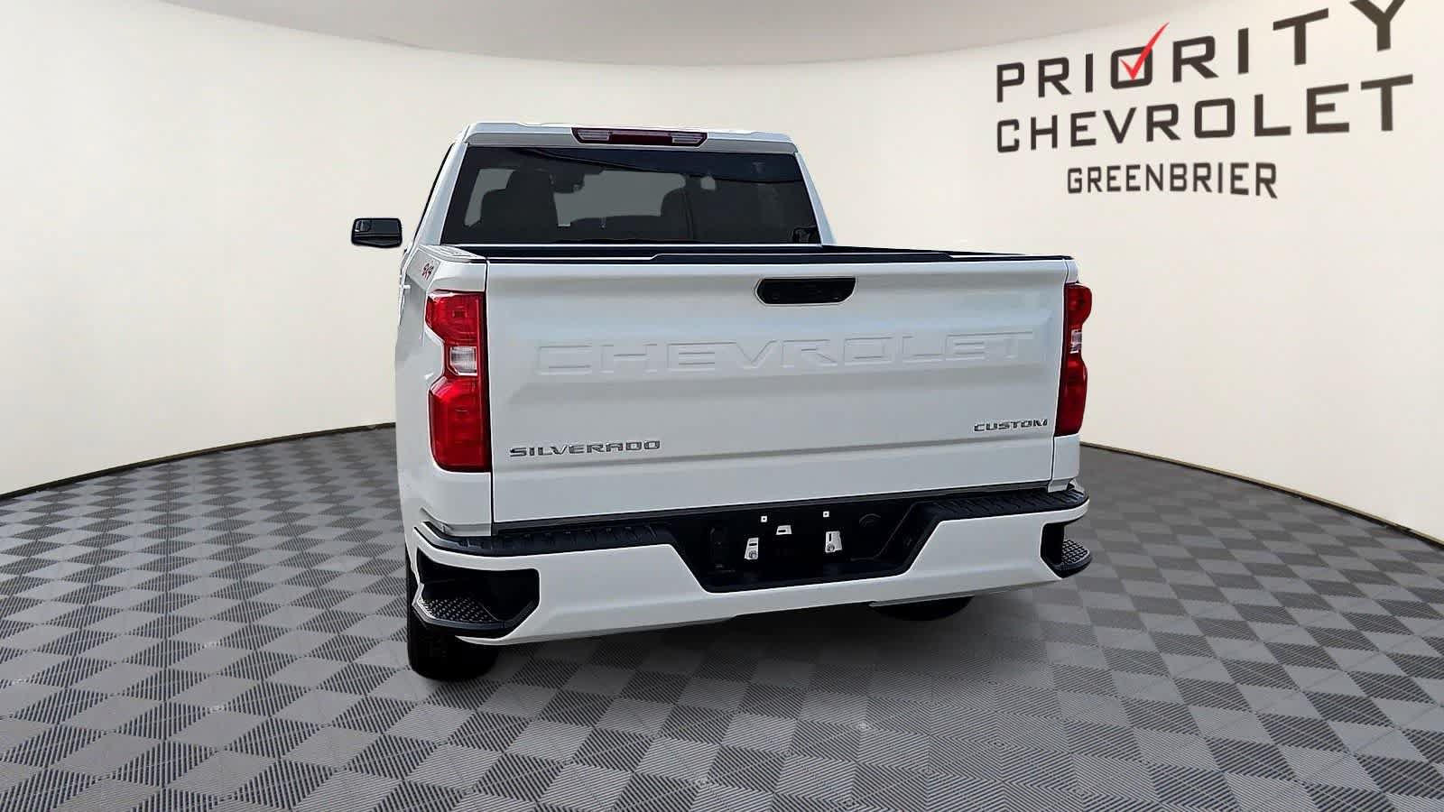 Used 2026 Chevrolet Silverado 1500 Custom AWD/4WD image 7