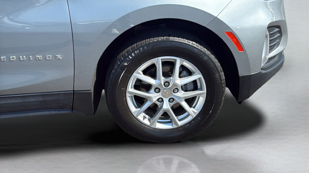 Used 2023 Chevrolet Equinox LT AWD/4WD image 26