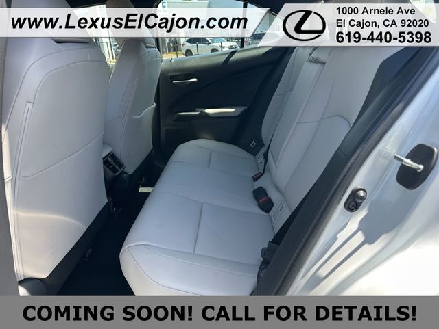 Used 2025 Lexus UX 300h AWD w/ Accessory Package (Z2) image 17