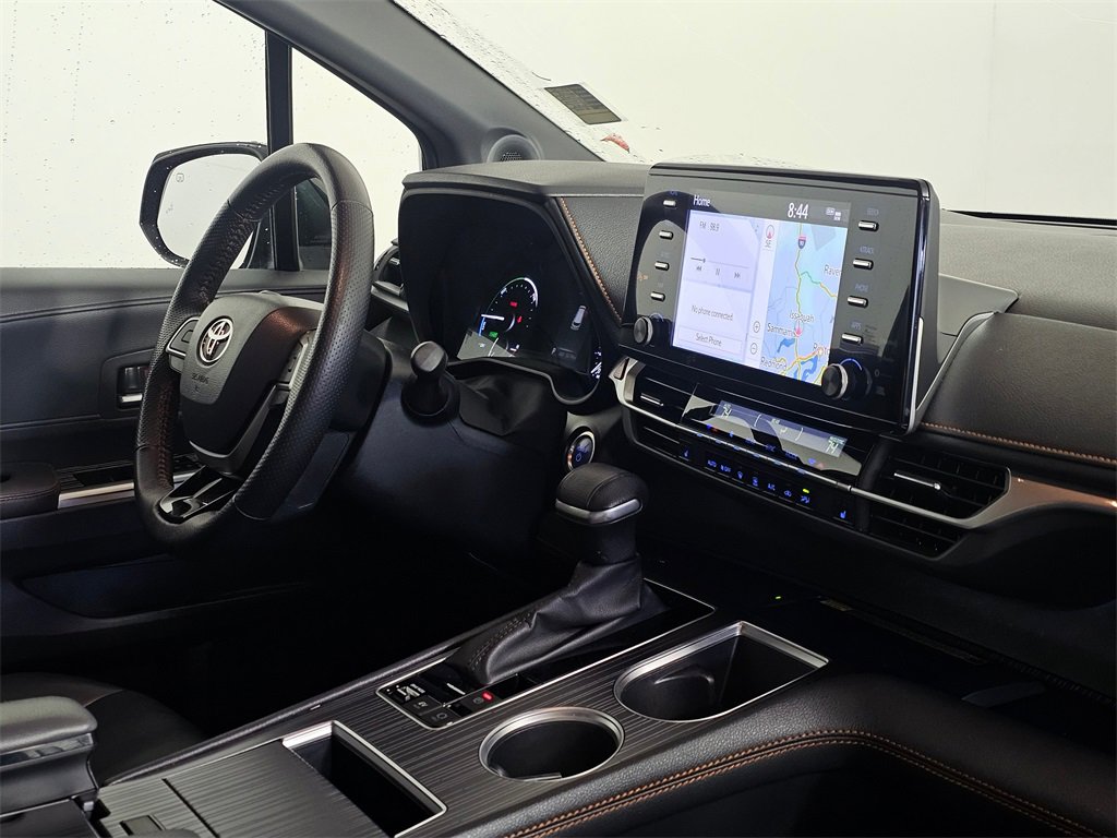 Used 2023 Toyota Sienna XSE image 10