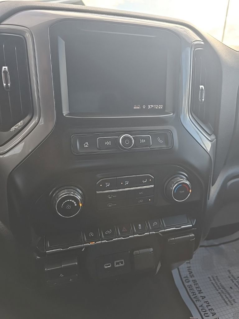 Used 2021 Chevrolet Silverado 1500 Custom image 13