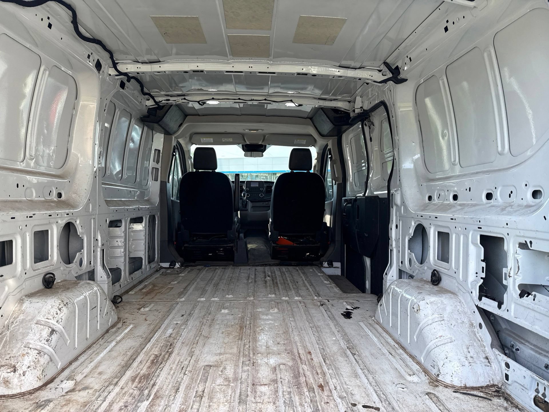 Used 2020 Ford Transit 250 Low Roof RWD image 14