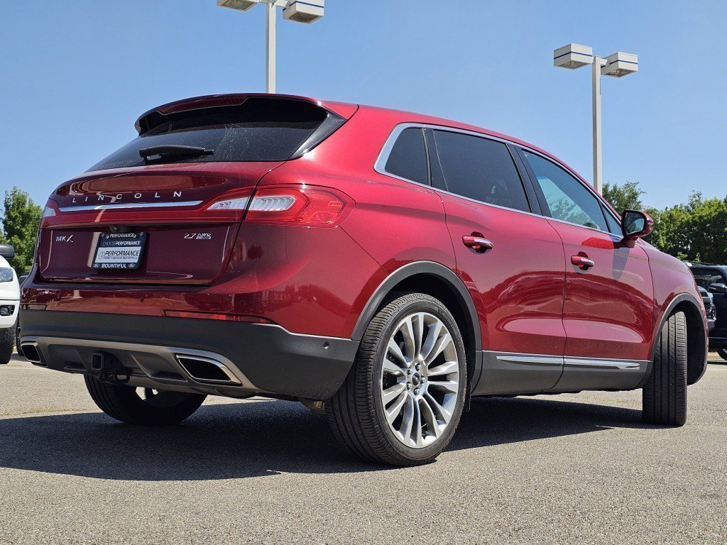 Used 2016 Lincoln MKX Reserve w/ Luxury Package image 20