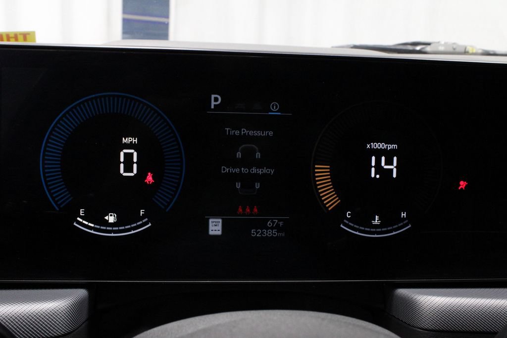 Used 2025 Hyundai Sonata SEL FWD image 28