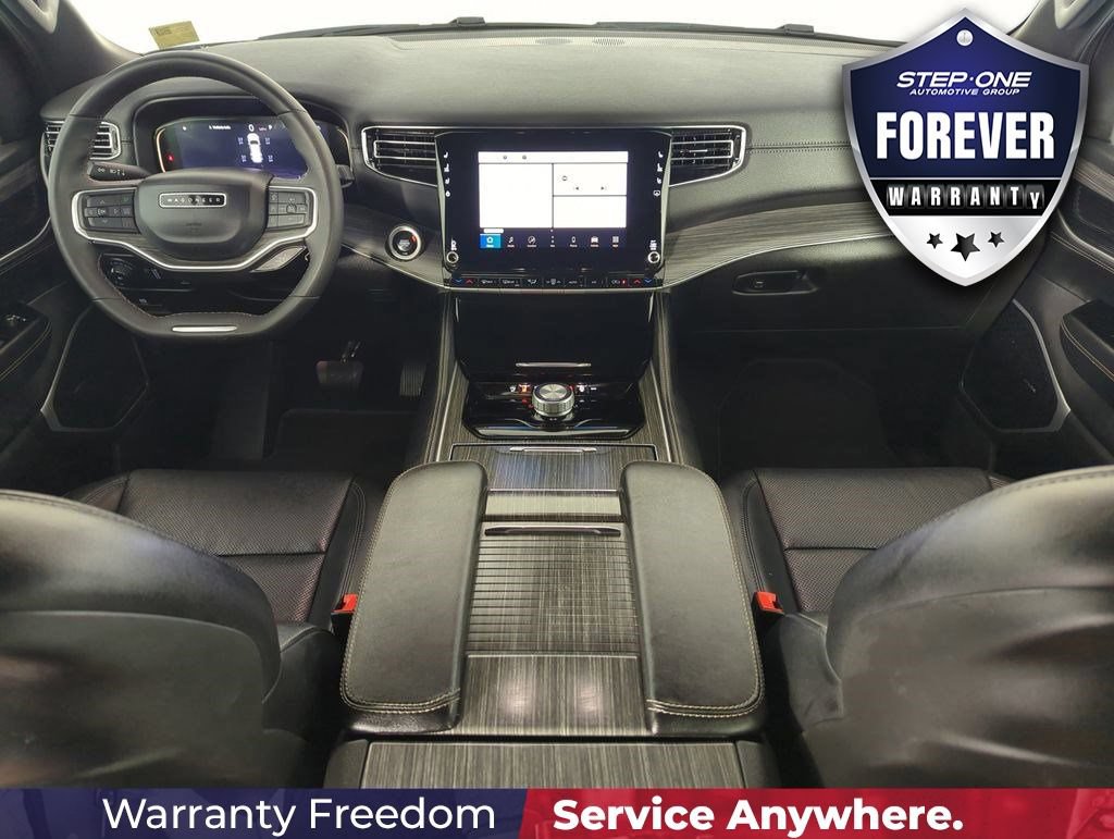 Used 2024 Jeep Wagoneer Series II w/ Flexible Seating Group RWD image 15