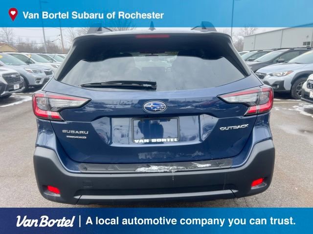 Used 2025 Subaru Outback Premium image 4