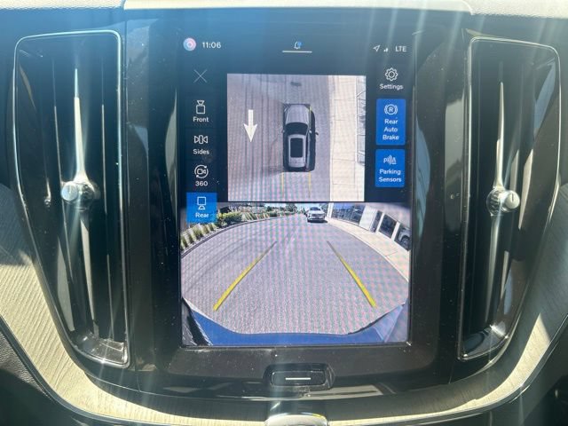 Certified 2025 Volvo XC60 B5 Plus AWD/4WD image 26