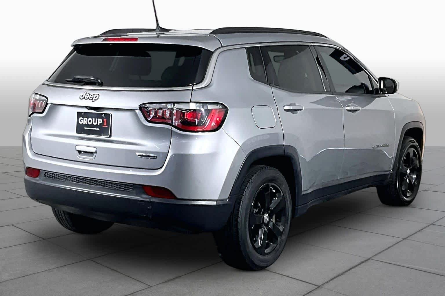 Used 2021 Jeep Compass Latitude FWD image 12