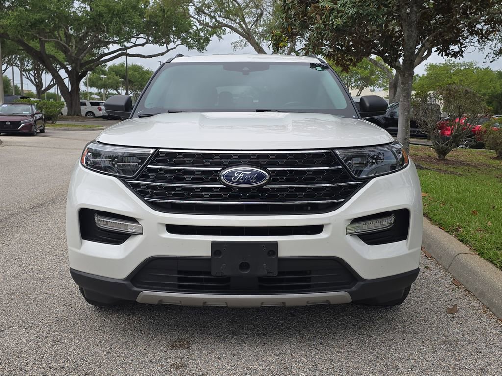 Certified 2021 Ford Explorer XLT w/ Equipment Group 202A RWD image 2